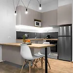 Big Apple And Apartments, Nilie Hospitality Mgmt