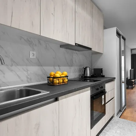 Big Apple And Apartments, Nilie Hospitality Mgmt *