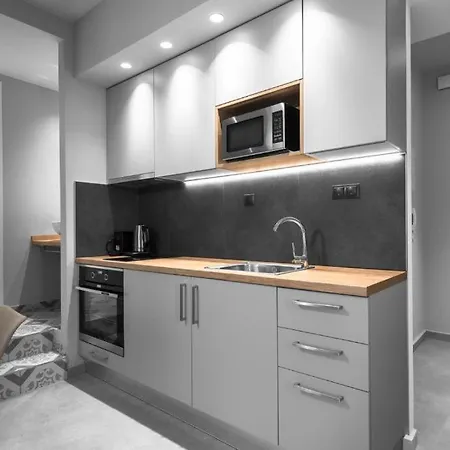 Big Apple And Apartments, Nilie Hospitality Mgmt