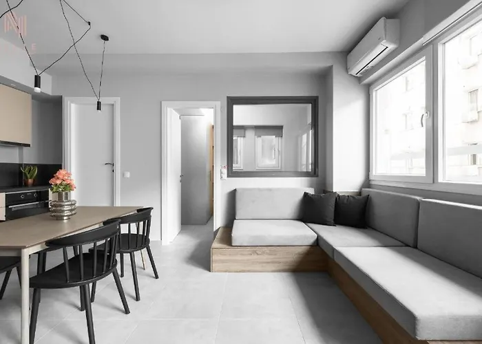 Big Apple And Apartments, Nilie Hospitality Mgmt *